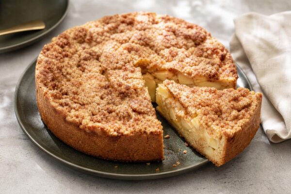 Fertiges Gericht aus einer alternativen Perspektive. Rezept: Apfelkuchen mit Zimtstreuseln