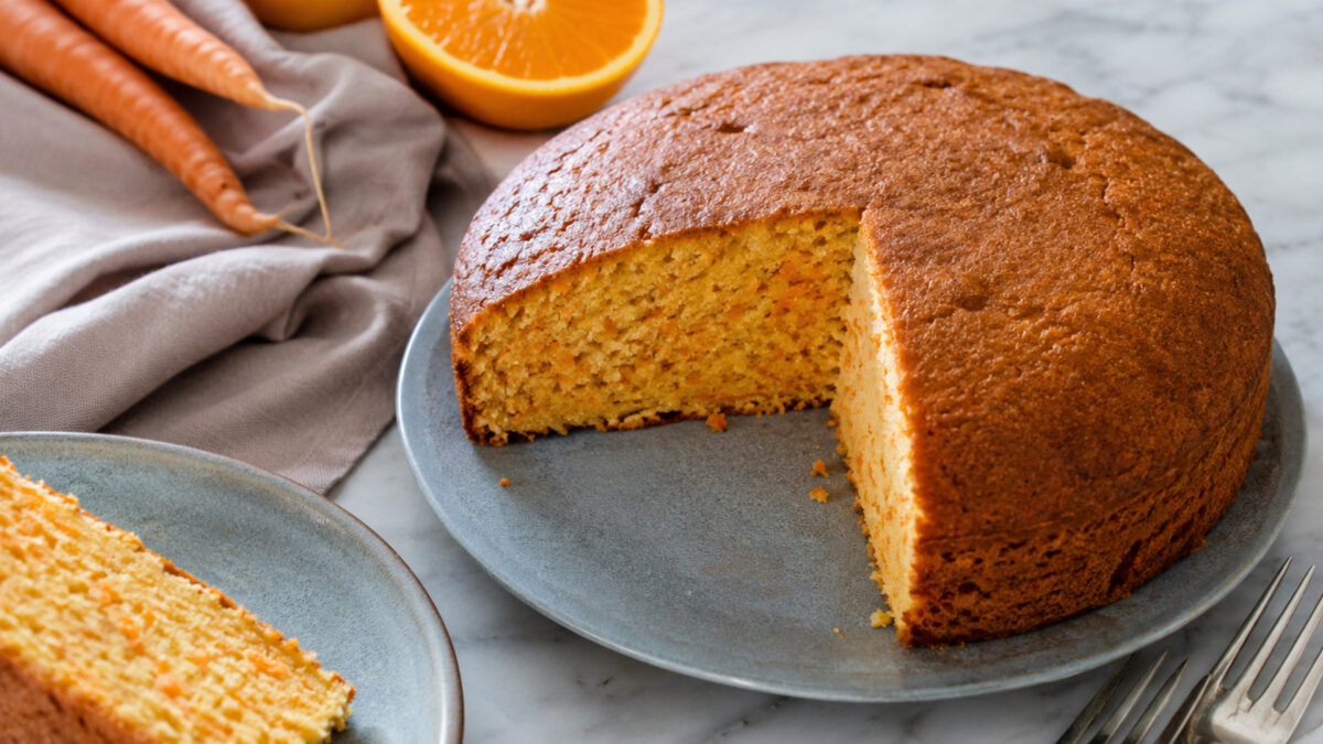 Fertiges Gericht aus alternativer Perspektive. Rezept: Karotten-Orangen-Kuchen