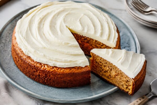 Fertiges Gericht aus einer alternativen Perspektive. Rezept: Karottenkuchen mit laktosefreiem Frischkäse-Frosting