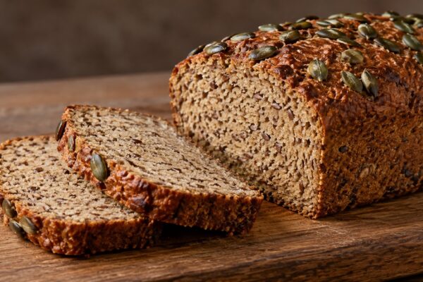 Mandel-Leinsamen-Brot mit Kürbiskernen