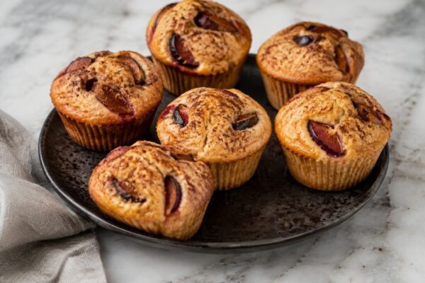 Fertiges Gericht aus alternativer Perspektive. Rezept: Pflaumen-Zimt-Muffins