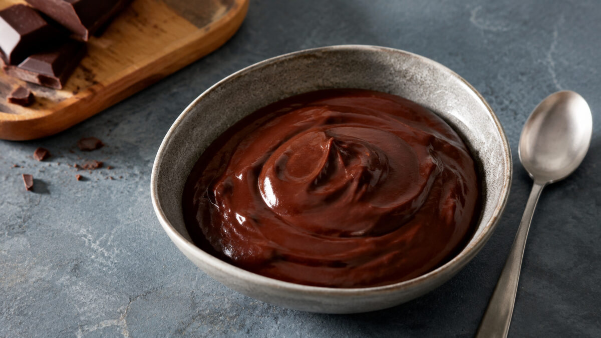 Fertiges Gericht aus einer alternativen Perspektive. Rezept: Schokoladenpudding mit laktosefreier Milch